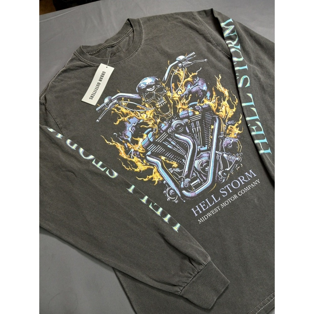 Urban Outfitters Global Hiatus Hell Storm Biker Graphic Tee Mens‎ S NWT